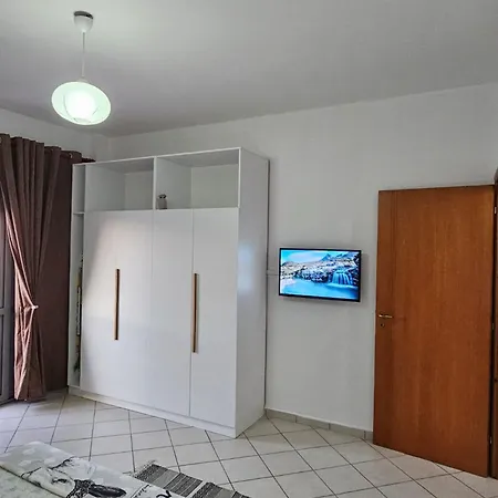 Orikum Apartments Apartament *